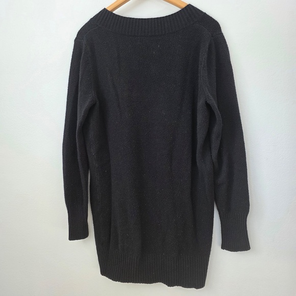 Old Navy Women's Black V-Neck Long Sweater - Large - Picture 4 of 7